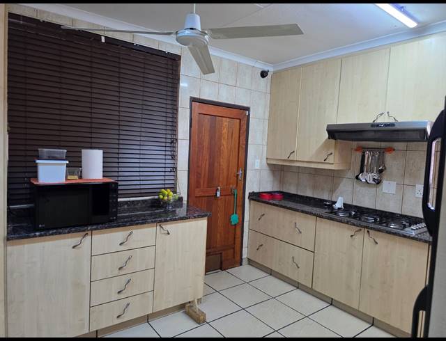 3 BEDROOM HOUSE FOR SALE IN SASOLBURG EXT 4
